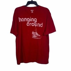 Converse Men's Red Short Sleeve Round Neck Graphic T-Shirt Medium